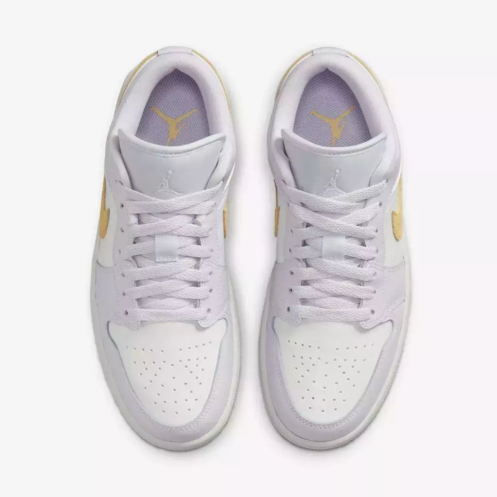Air Jordan 1 Low Barely Grape