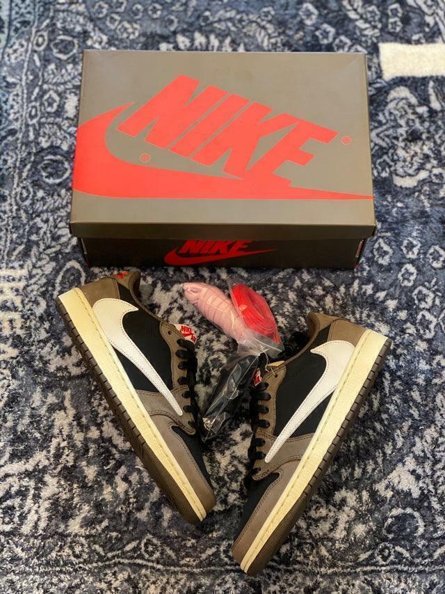 Nike Air Jordan 1 Low x Travis Scott Mocha